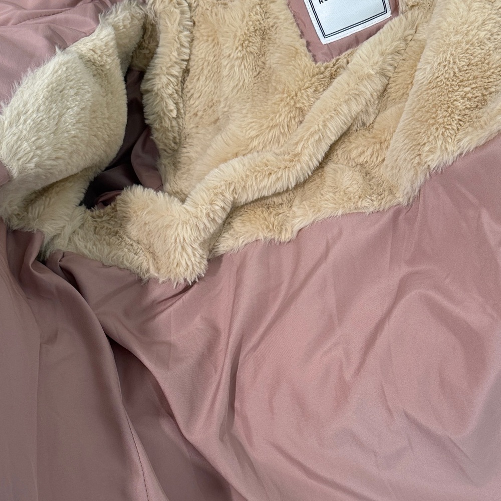 Women's Mauve Puffer Jacket with Faux Fur Trim - Picture 7 of 12